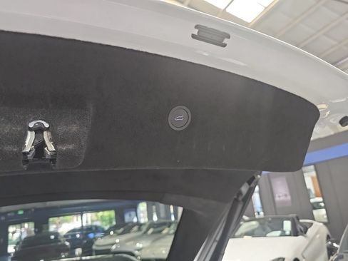 Used 2022 Tesla Model S AWD/4WD image 13