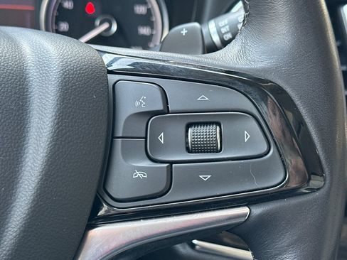 Certified 2023 Buick Enclave Essence w/ Experience Buick Package image 33