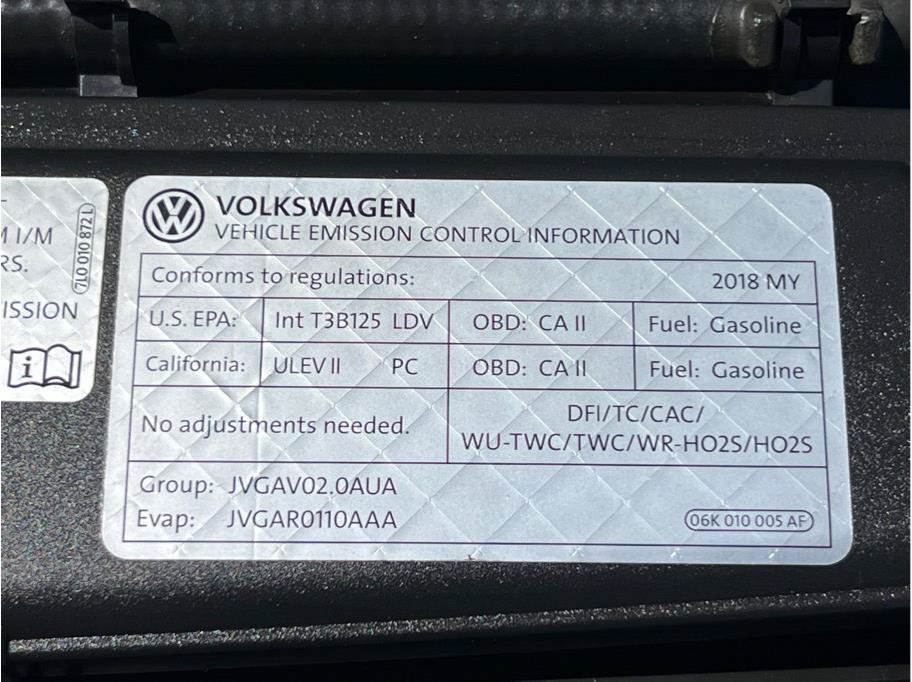 Used 2018 Volkswagen Golf 4-Door AWD/4WD image 22