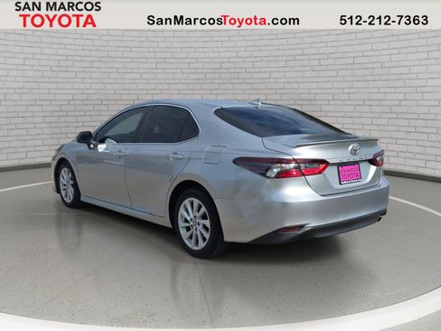 Used 2021 Toyota Camry LE FWD image 8