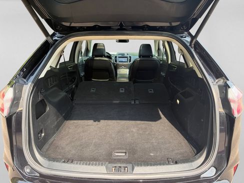 Used 2020 Ford Edge Titanium w/ Equipment Group 301A AWD/4WD image 29