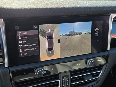 Used 2023 Porsche Macan image 29
