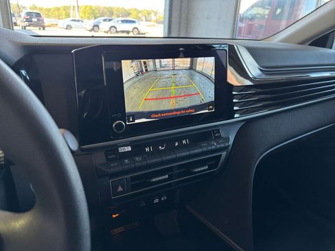 Used 2025 Toyota Camry LE image 22