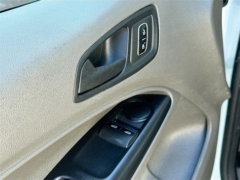 Used 2023 Ford Transit Connect XL image 17