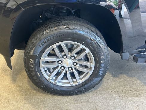 Used 2023 Chevrolet Colorado LT w/ LT Convenience Package image 19