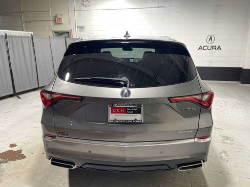 Used 2024 Acura MDX w/ Advance Package AWD/4WD image 5