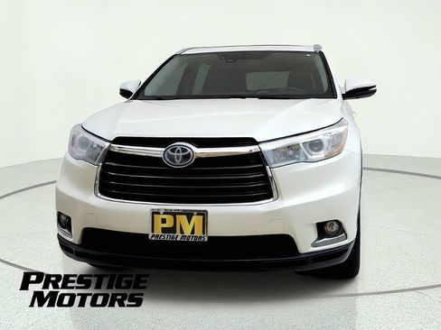 Used 2016 Toyota Highlander Limited Platinum AWD/4WD image 2