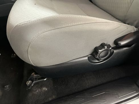 Used 2022 Toyota Tacoma SR image 14