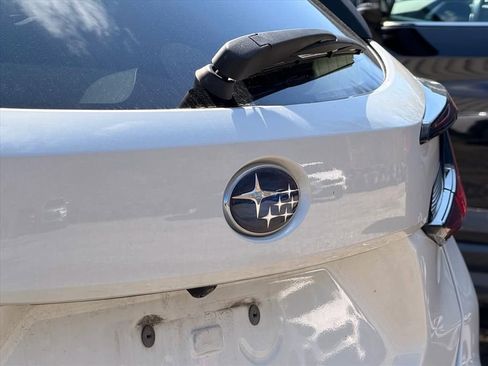 Used 2024 Subaru Crosstrek 2.0i Premium image 11