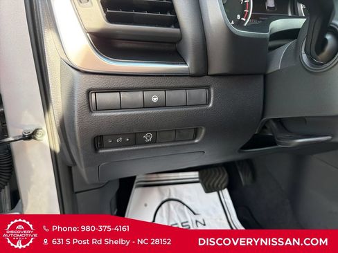 Certified 2023 Nissan Rogue SV FWD image 14