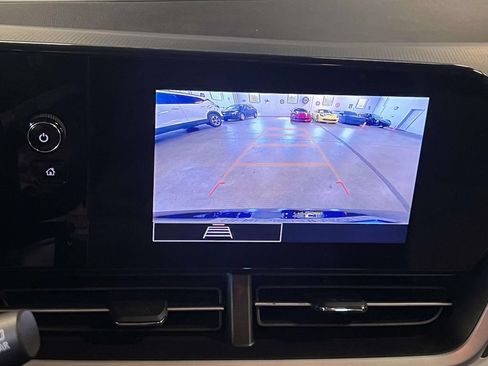 Used 2025 Chevrolet Trax RS w/ Driver Confidence Package FWD image 19