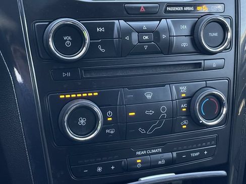 Used 2017 Ford Explorer FWD image 17