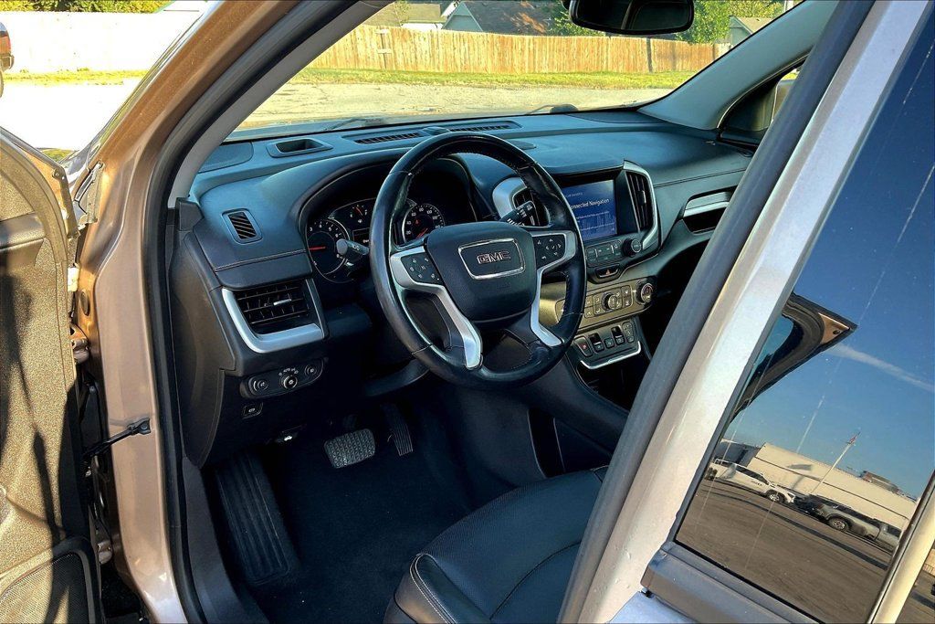 Used 2018 GMC Terrain SLT w/ Preferred Package FWD image 23