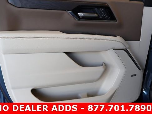 New 2026 GMC Yukon XL Denali image 11