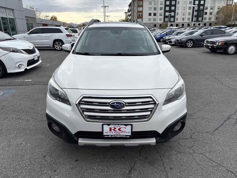 Used 2017 Subaru Outback 3.6R Limited image 3