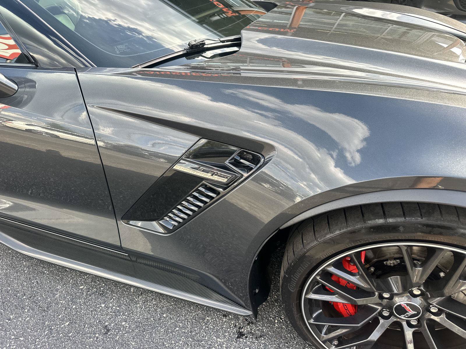 Used 2018 Chevrolet Corvette Z06 RWD image 9