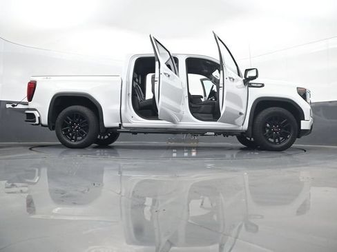Certified 2025 GMC Sierra 1500 Elevation w/ Elevation Premium Package AWD/4WD image 33
