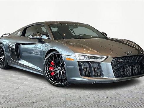 Used 2018 Audi R8 V10 plus image 11