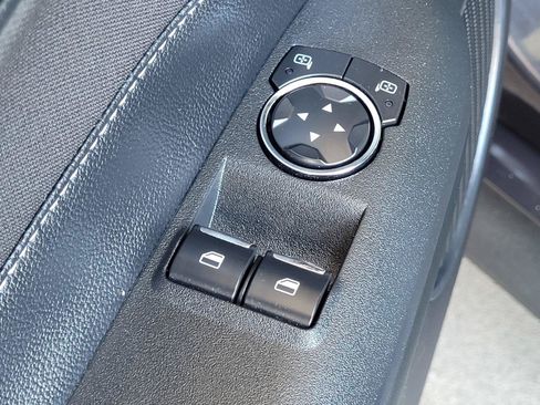 Used 2022 Ford Mustang Coupe RWD image 19