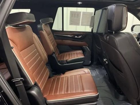 Used 2023 GMC Yukon Denali Ultimate image 16