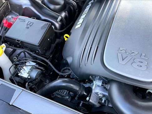 Used 2022 Dodge Challenger R/T w/ Plus Package image 30