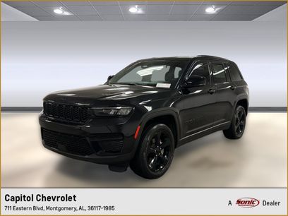 Used 2023 Jeep Grand Cherokee Altitude