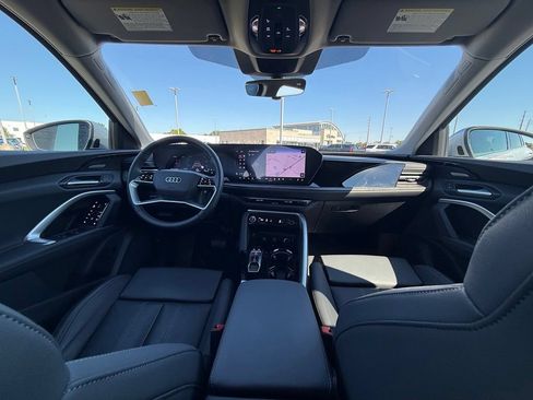 Used 2025 Audi Q5 Premium Plus AWD/4WD image 25