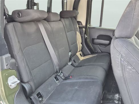 Used 2022 Jeep Gladiator Sport AWD/4WD image 15
