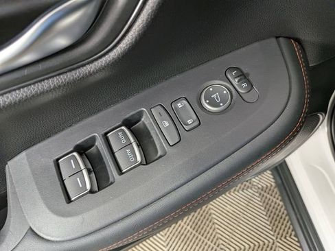 Used 2024 Honda HR-V Sport image 12