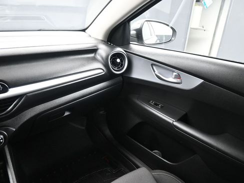 Used 2023 Kia Forte LXS w/ LXS Technology Package image 22