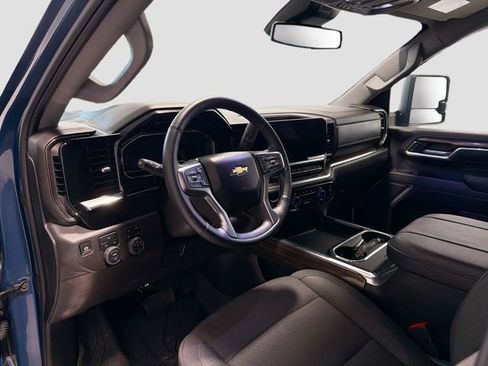 Certified 2025 Chevrolet Silverado 2500 LT w/ All Star Edition image 9