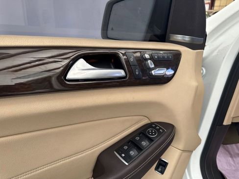 Used 2018 Mercedes-Benz GLE 350 4MATIC image 10