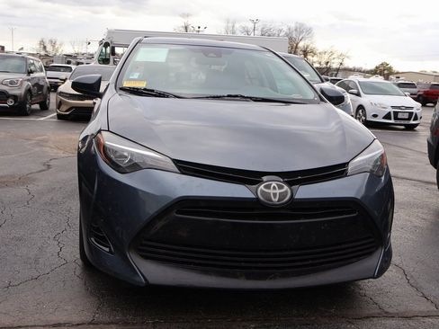 Used 2018 Toyota Corolla L image 9
