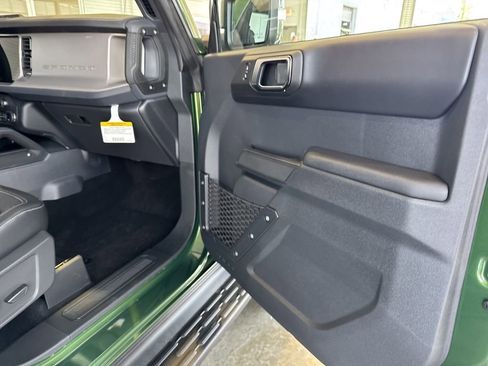 New 2025 Ford Bronco Outer Banks w/ Sasquatch Package image 11