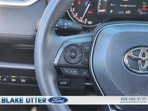 Used 2024 Toyota RAV4 XLE Premium image 27