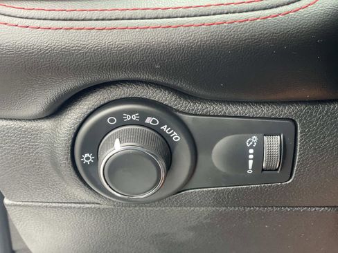 Used 2023 Dodge Durango GT RWD image 21