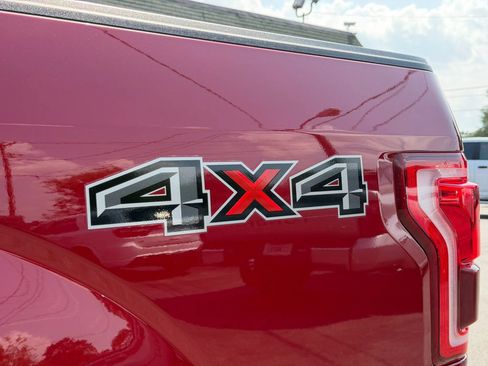Used 2016 Ford F150 Lariat w/ Equipment Group 502A Luxury AWD/4WD image 14