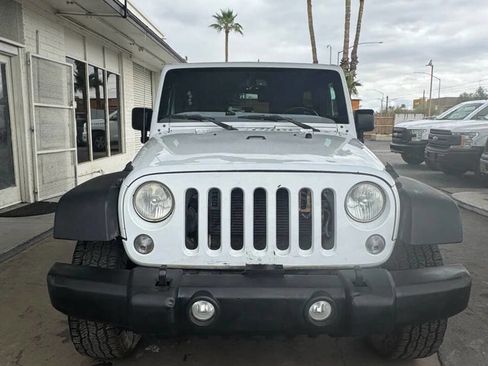 Used 2016 Jeep Wrangler Unlimited Rubicon w/ Max Tow Package image 28