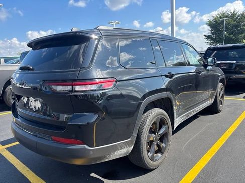 Used 2023 Jeep Grand Cherokee L Laredo AWD/4WD image 2