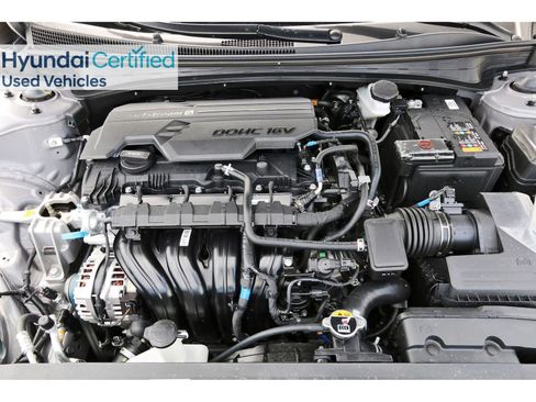 Certified 2025 Hyundai Elantra Sport FWD image 33