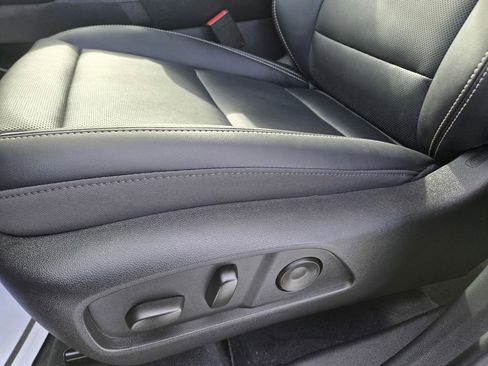 New 2026 GMC Terrain Elevation w/ Elevation Premium Package FWD image 18