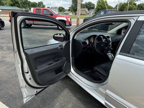 Used 2008 Dodge Caliber R/T w/ Driver Convenience Group FWD image 16