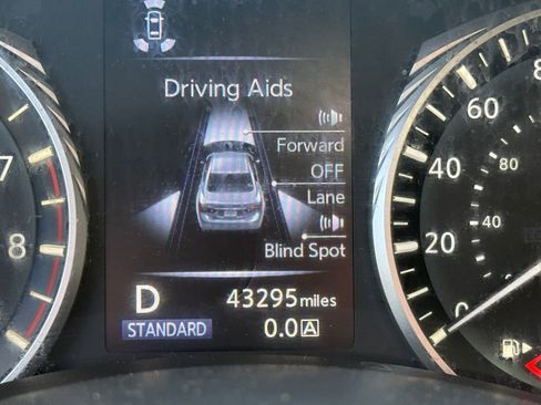 Used 2022 INFINITI Q50 Luxe w/ Cargo Package AWD/4WD image 36