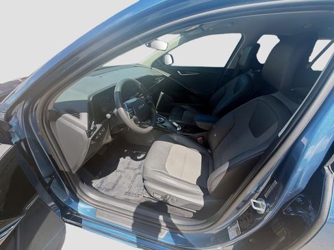 Used 2024 Kia Niro Wind FWD image 16