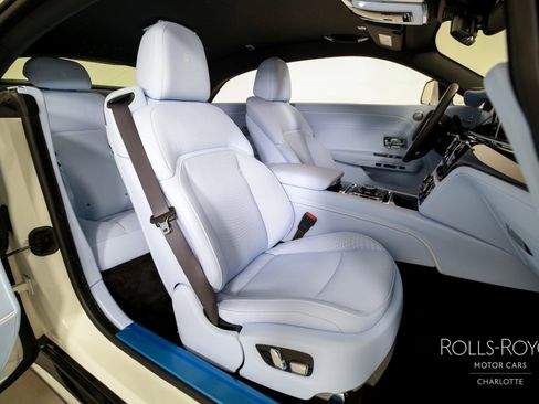 Used 2025 Rolls-Royce Spectre w/ Spectre Enhancement Package image 24