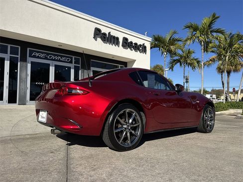 Used 2022 MAZDA MX-5 Miata RF Grand Touring image 25