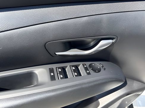 Used 2025 Hyundai Santa Cruz SEL FWD image 25