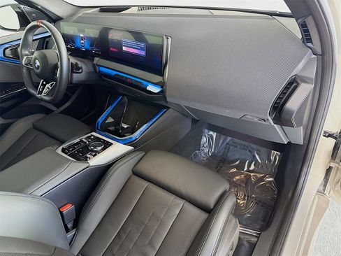 Used 2025 BMW X3 M50 w/ Premium Package image 29