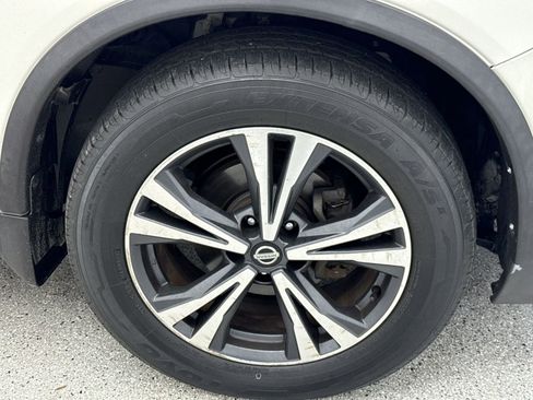 Used 2017 Nissan Rogue SL w/ SL Premium Package image 49