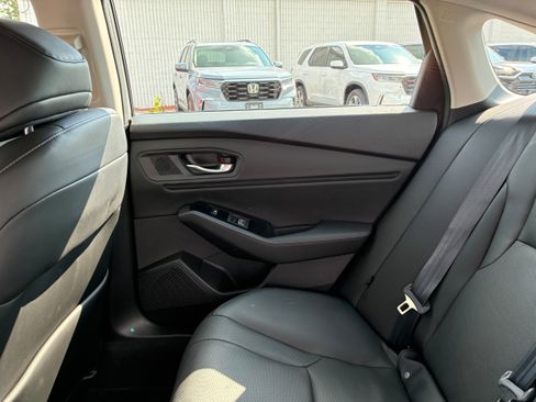 Used 2024 Honda Accord Touring image 23